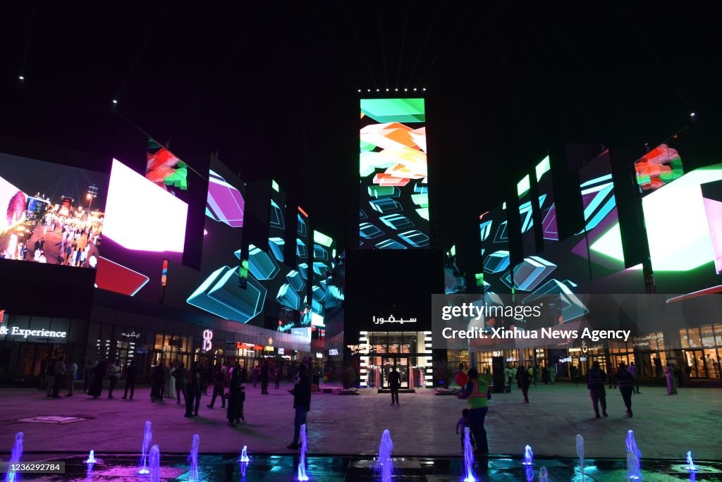 Boulevard In Riyadh People visit the Riyadh City Boulevard in Riyadh, Saudi Arabia, Nov ...