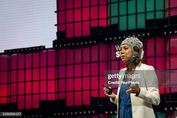 81 Ana Maiques Stock Photos, HighRes Pictures, and Images Getty Images