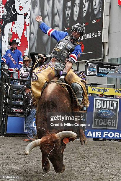Professional Bull Riders Top 10 Bull Riders Compete In Times Square ...