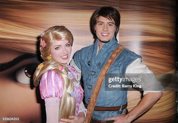 Rapunzel and Flynn Ryder arrive at the Los Angeles premiere of "Tangled" at the El Capitan Theatre on November 14, 2010 in Hollywood, California.