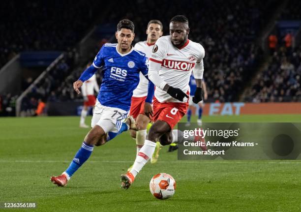 Leicester City's Ayoze Perez competing with Spartak Moscow's Victor Moses during the UEFA Europa League group C match between Leicester City and...