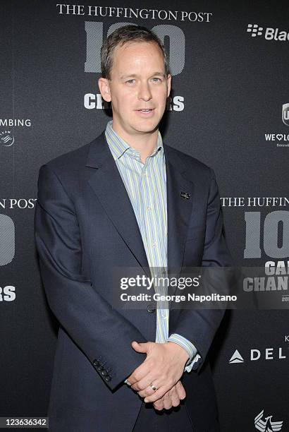Hellowallet 16 Matt Fellowes Stock Photos, High-Res Pictures, and Images - Getty Images