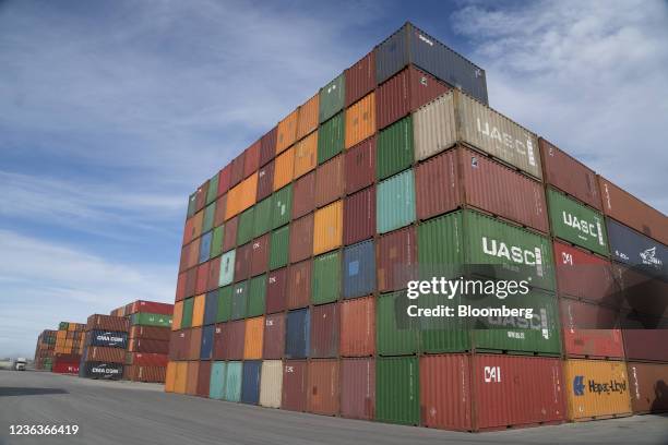 Utah Containers 51 Uss Salt Lake City Stock Photos, High-Res Pictures, and Images ...