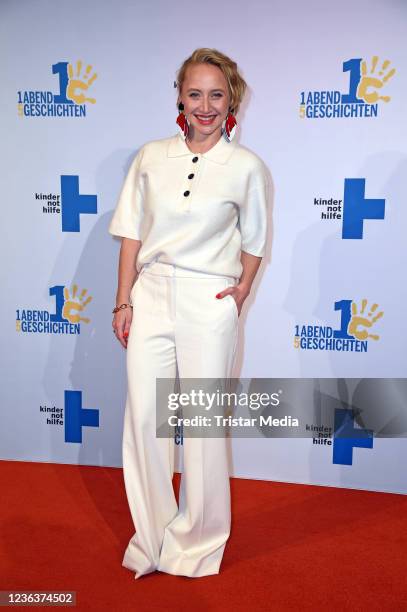 Anna Maria Muehe attends the Kindernothilfe Media Award at Axica-Kongress- und Tagungszentrum on November 5, 2021 in Berlin, Germany.