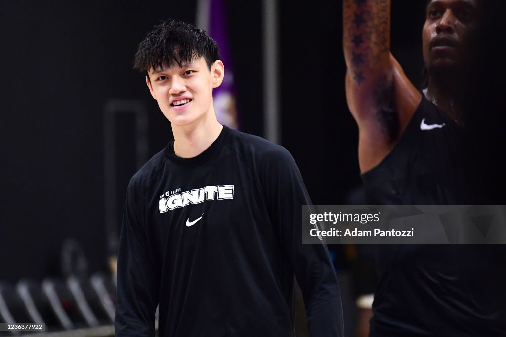 Fanbo Ignite Fanbo Zeng of the G League Ignite looks on before the game against ...