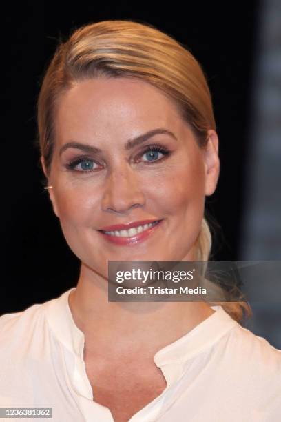 Brajudith Raker Judith Rakers Photos Photos and Premium High Res Pictures - Getty Images