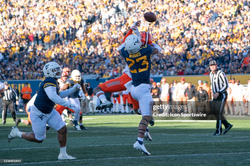 COLLEGE FOOTBALL: NOV 06 Oklahoma State at West Virginia