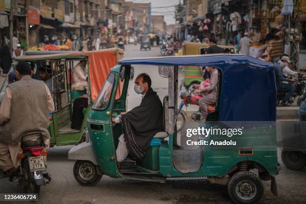 Pakistani Rickshaw Photos and Premium High Res Pictures - Getty Images
