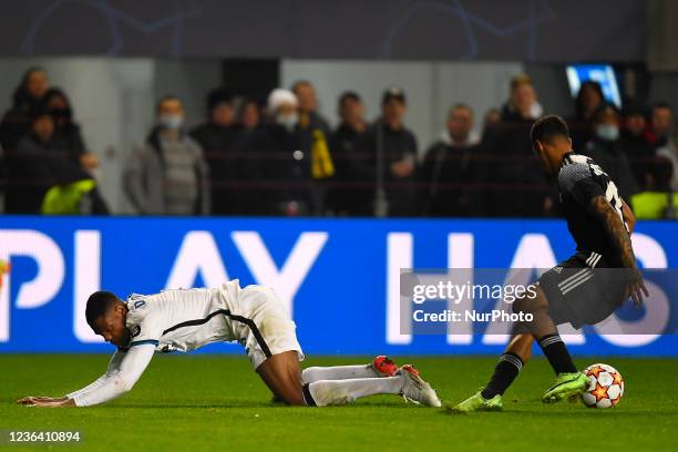 Denzel Dumfries in action during the UEFA Champions League group D football match between Sheriff and Inter Milan at Sheriff Stadium in Tiraspol on...