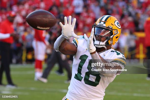 Green Bay Packers wide receiver Randall Cobb catches a pass before an NFL game between the Green Bay Packers and Kansas City Chiefs on Nov 7, 2021 at...