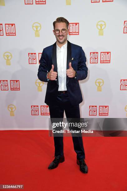 Maximilian Goetz attends the "Das Goldene Lenkrad" award 2021 at Axel Springer Haus on November 9, 2021 in Berlin, Germany.