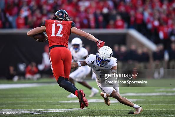 COLLEGE FOOTBALL: NOV 06 Tulsa at Cincinnati COLLEGE FOOTBALL: NOV 06 Tulsa at Cincinnati
