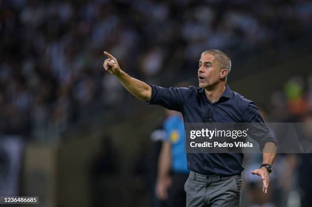 Sylvinho, head coach of Corinthians reacts during a match between Atletico MG and Corinthians as part of Brasileirao 2021 at Mineirao Stadium on...