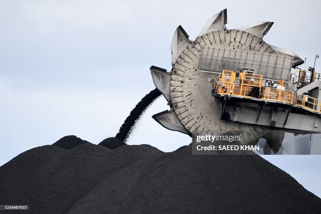 TOPSHOT-AUSTRALIA-UN-CLIMATE-COP26-COAL