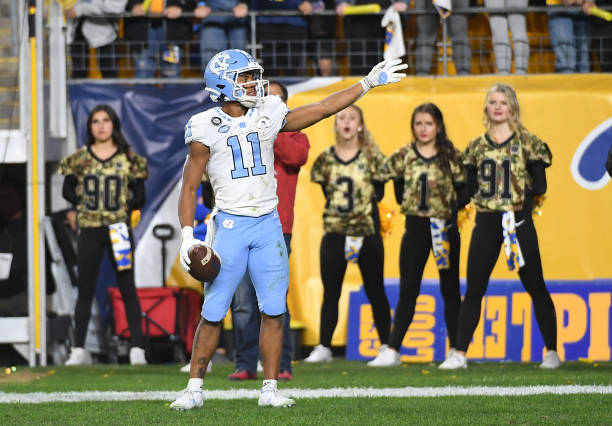 Josh Downs of the North Carolina Tar Heels reacts after making a catch for a first down in the second half against the Pittsburgh Panthers