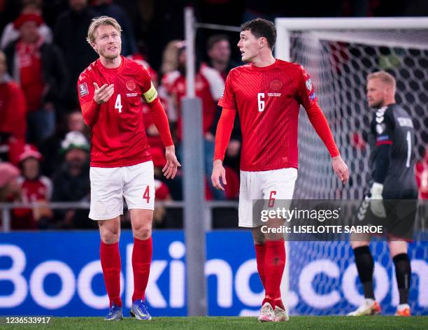 Denmarks Simon Kjaer and Andreas Christensen after the Faroe Islands' goal to 2-1 during the FIFA World Cup Quatar 2022 qualification Group F...