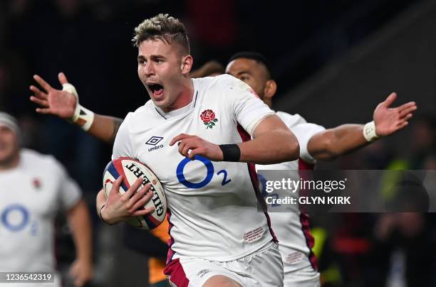 England's full-back Freddie Steward runs in England's opening try during the Autumn International friendly rugby union match between England and...