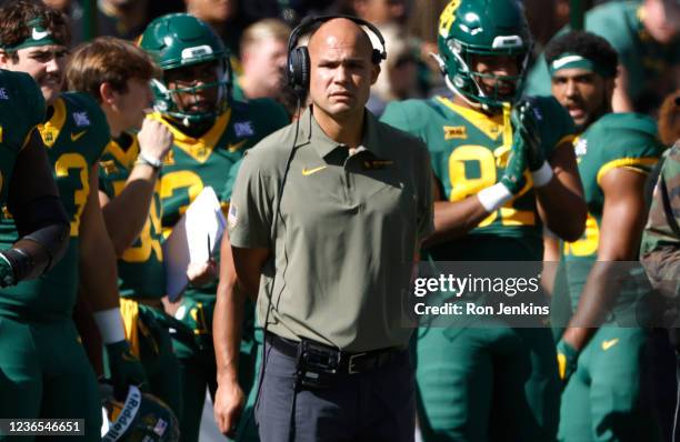 Head coach Dave Aranda of the Baylor Bears watches his team play against the Oklahoma Sooners in the second half at McLane Stadium on November 13,...