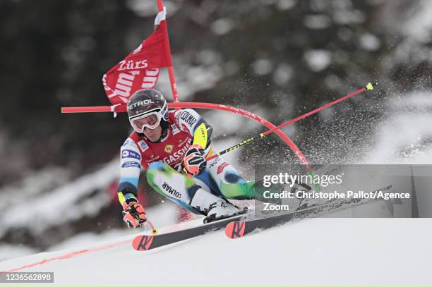 Zan Kranjec of Slovenia during the Audi FIS Alpine Ski World Cup Men's Parallel Giant Slalom on November 14, 2021 in Lech Austria.