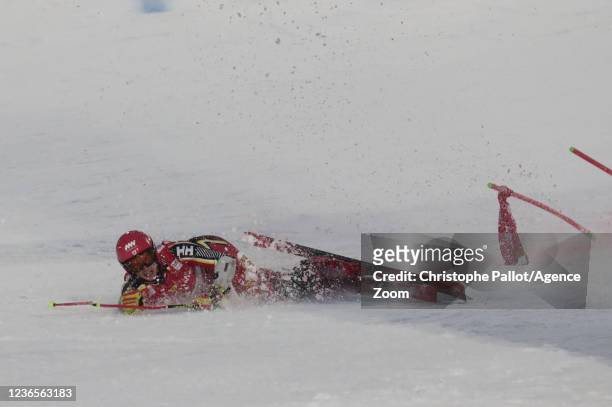 Erik Read of Canada during the Audi FIS Alpine Ski World Cup Men's Parallel Giant Slalom on November 14, 2021 in Lech Austria.