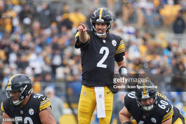 Pittsburgh Steelers quarterback Mason Rudolph points during the NFL football game between the Detroit Lions and the Pittsburgh Steelers on November...