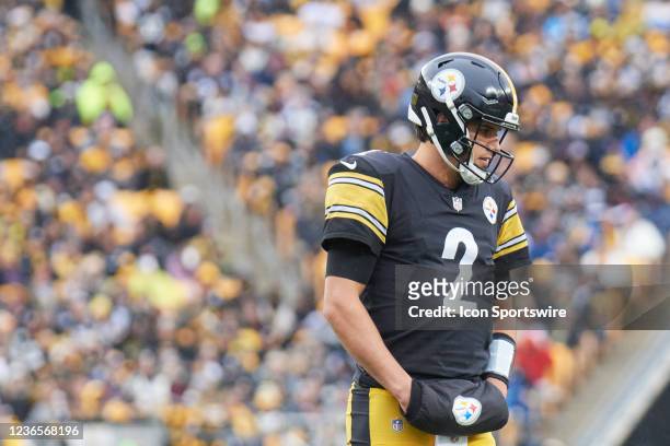Pittsburgh Steelers quarterback Mason Rudolph looks on during the NFL football game between the Detroit Lions and the Pittsburgh Steelers on November...