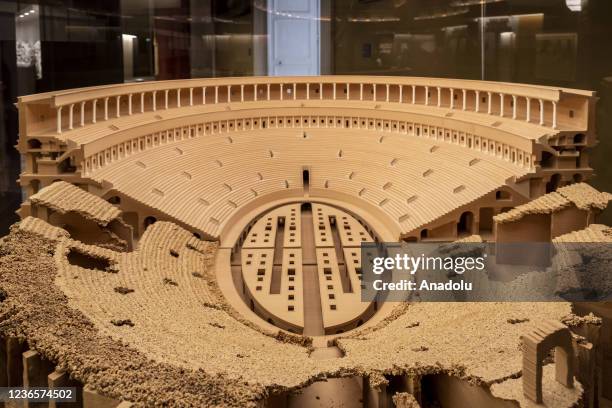 Small Scale Amphitheaters Small Amphitheater Photos and Premium High Res Pictures - Getty Images