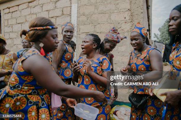 Diola Name Diola Photos and Premium High Res Pictures - Getty Images