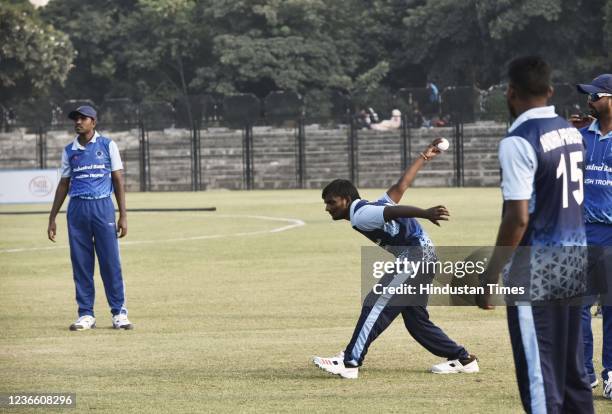 Gurugram, India - Nov. 16, 2021: Blind players of the Karnataka team at a practice session during the inauguration of the 4th Nagesh Trophy for T20...