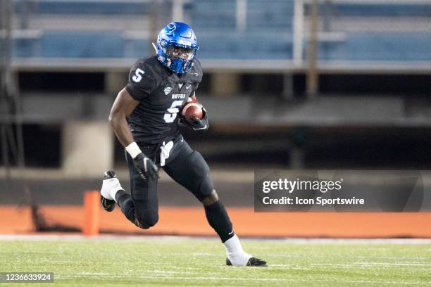 Buffalo Bulls Running Back Kevin Marks Jr. Runs with the ball during the first half of the College Football game between the Northern Illinois...