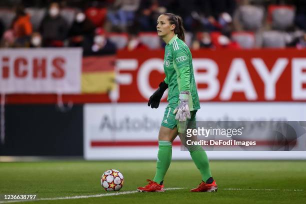 Goalkeeper Laura Benkarth of Bayern Muenchen looks on during the UEFA Women's Champions League group D match between Bayern München and Olympique...