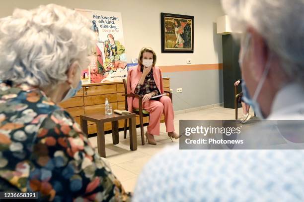 Queen Mathilde visits the Sint Franciscus residential care centre in Vinkt. As part of the read-aloud week, the Queen reads a few extracts from a...