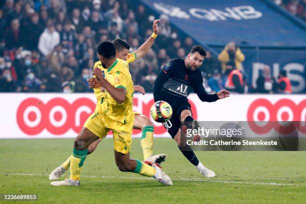 Lionel Messi of Paris Saint-Germain shoots the ball and scores during the Ligue 1 Uber Eats match between Paris Saint Germain and FC Nantes at Parc...