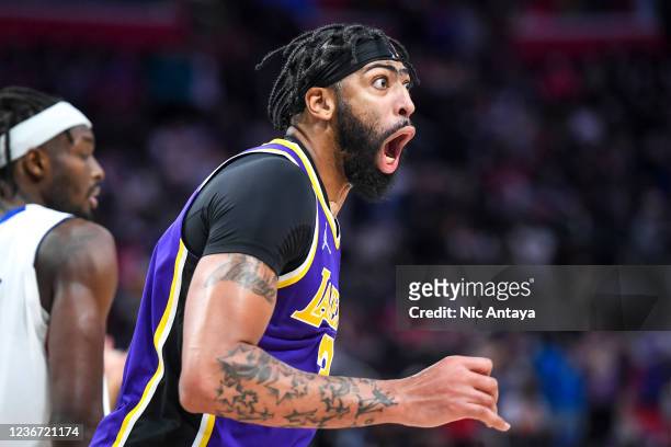 Anthony Davis of the Los Angeles Lakers reacts against the Detroit Pistons during the fourth quarter of the game at Little Caesars Arena on November...