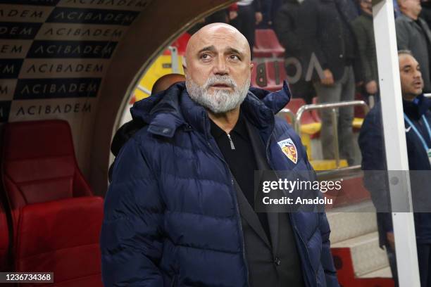 Kayserispor head coach Hikmet Karaman gestures during the Turkish Super Lig match between Yukatel Kayserispor and Goztepe at Kadir Has Stadium in...