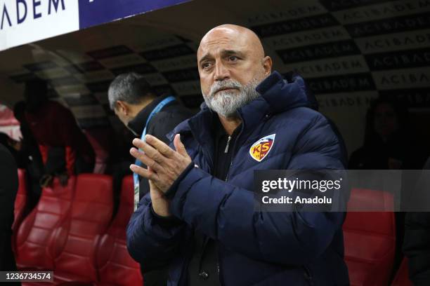 Kayserispor head coach Hikmet Karaman gestures during the Turkish Super Lig match between Yukatel Kayserispor and Goztepe at Kadir Has Stadium in...