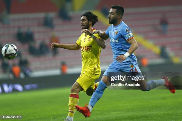 Ibrahim Akdag of Yukatel Kayserispor in action during the Turkish Super Lig match between Yukatel Kayserispor and Goztepe at Kadir Has Stadium in...