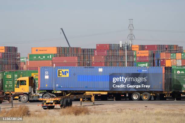 Union Pacific Container 36 Photos & High Res Pictures - Getty Images