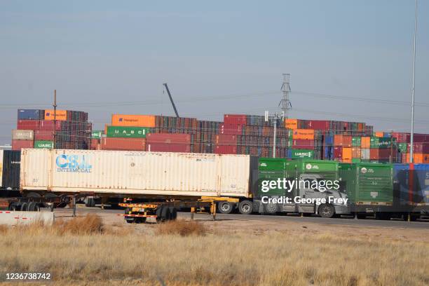 Union Pacific Container 36 Photos & High Res Pictures - Getty Images
