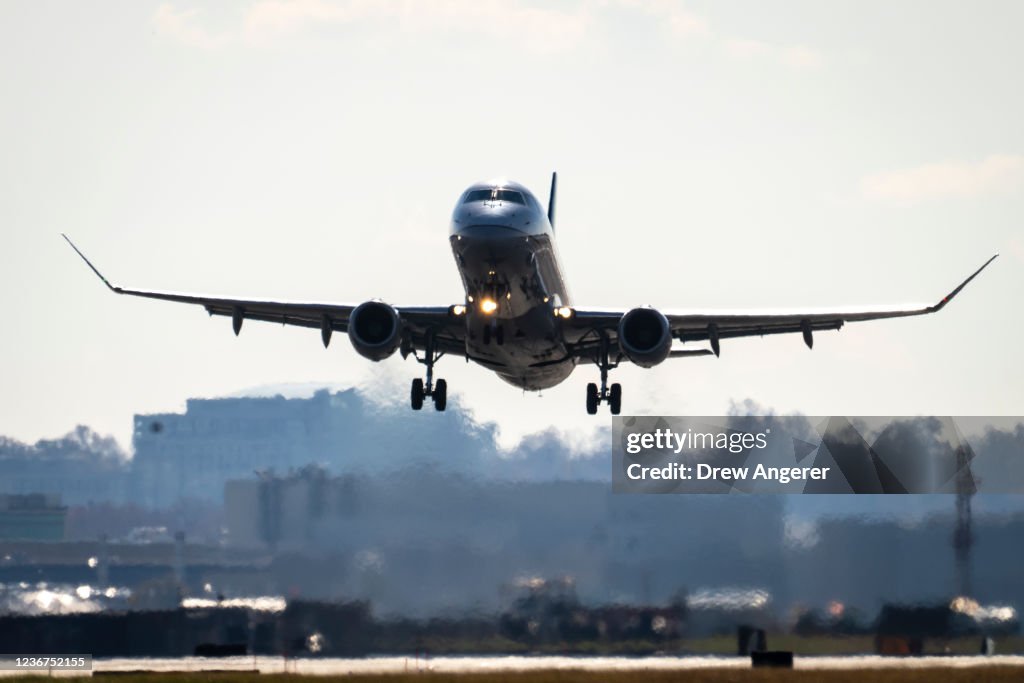 Thanksgiving Travel Returns To Near Pre-Pandemic Volumes Across U.S.