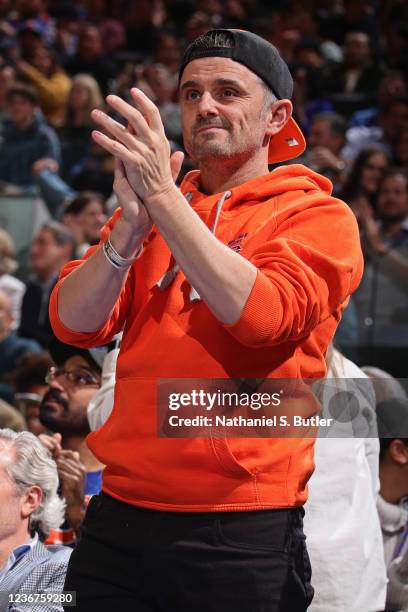 Gary Vaynerchuk attends the Los Angeles Lakers game against the New York Knicks on November 23, 2021 at Madison Square Garden in New York City, New...