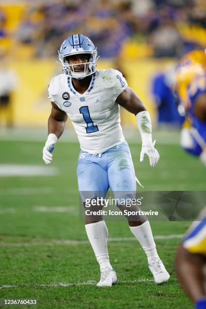 North Carolina Tar Heels defensive back Kyler McMichael drops into coverage on defense during a college football game against the Pittsburgh Panthers...