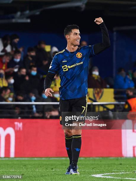 Cristiano Ronaldo of Manchester United celebrates after scoring his teams 0:1 goal during the UEFA Champions League group F match between Villarreal...