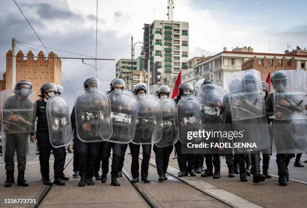 Moroccan Riots 4,931 Morocco Police Stock Photos, High-Res Pictures, and Images ...