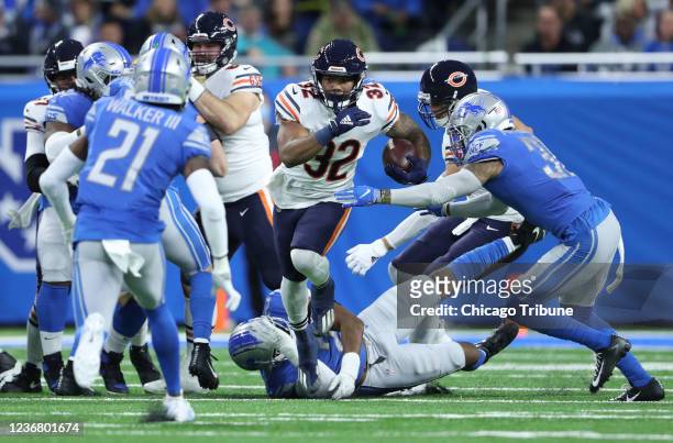 Chicago Bears running back David Montgomery rushes in the first quarter against the Detroit Lions at Ford Field, Thursday, Nov. 25 in Detroit.