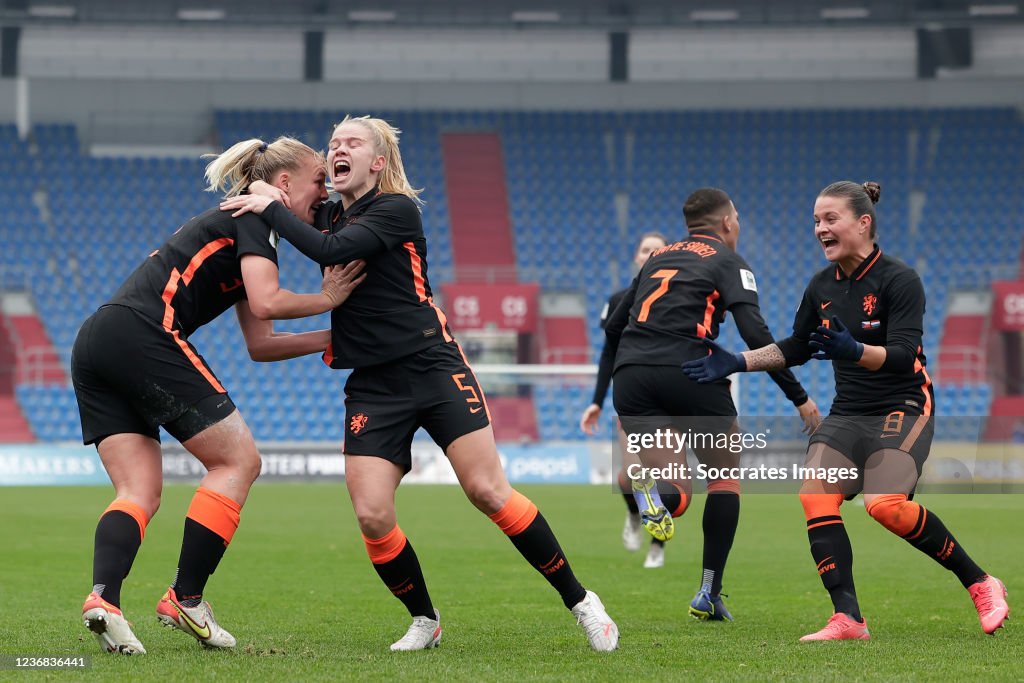 Czech Republic  v Holland -World Cup Qualifier Women