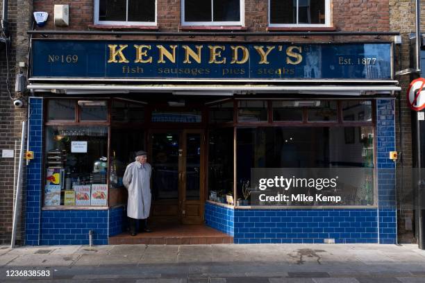 Old Chip Shop 105 Old Fish And Chip Shop Stock Photos, High-Res Pictures, and Images ...