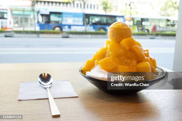 mango milk shaved ice - mango shaved ice stock pictures, royalty-free photos & images