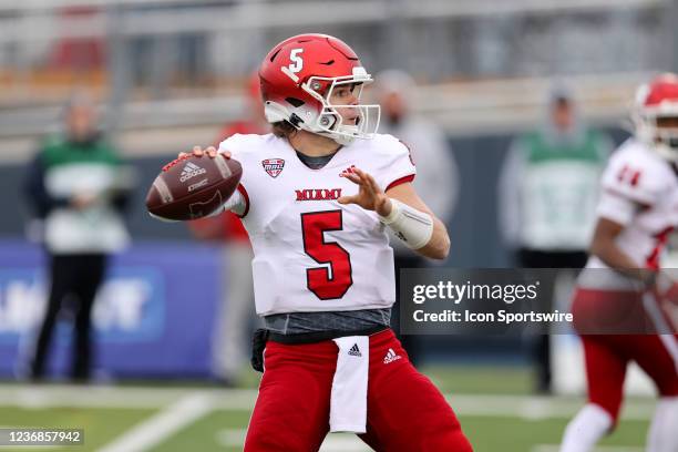 Miami RedHawks quarterback Brett Gabbert throws a pass during the fourth quarter of the college football game between the Miami RedHawks and Kent...