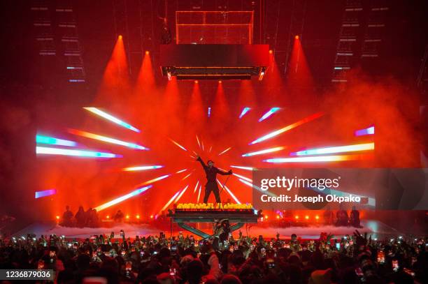 Wizkid perfroms at The O2 Arena on November 28, 2021 in London, England.